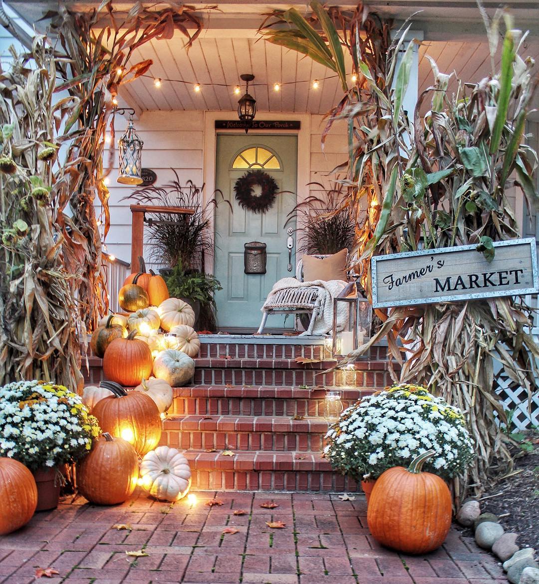 outdoor fall decor