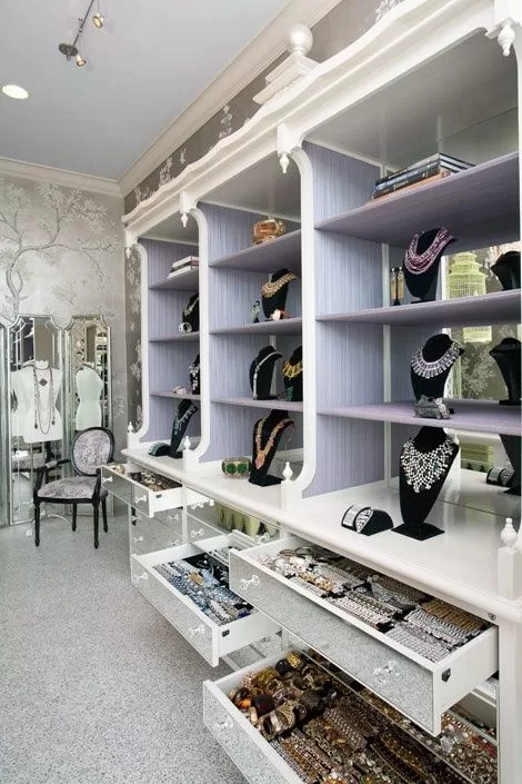 walk in closet