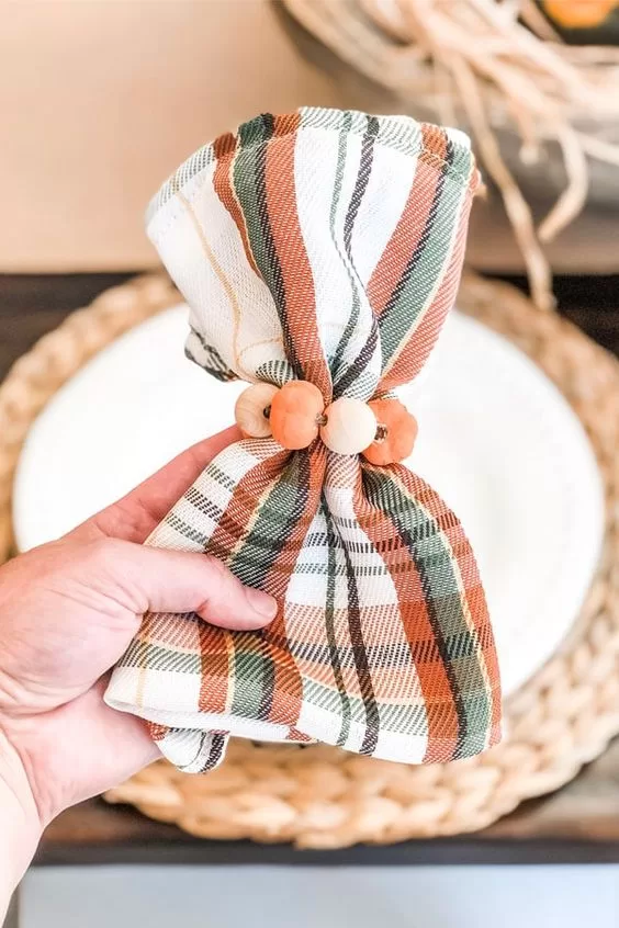 Thanksgiving table decor ideas