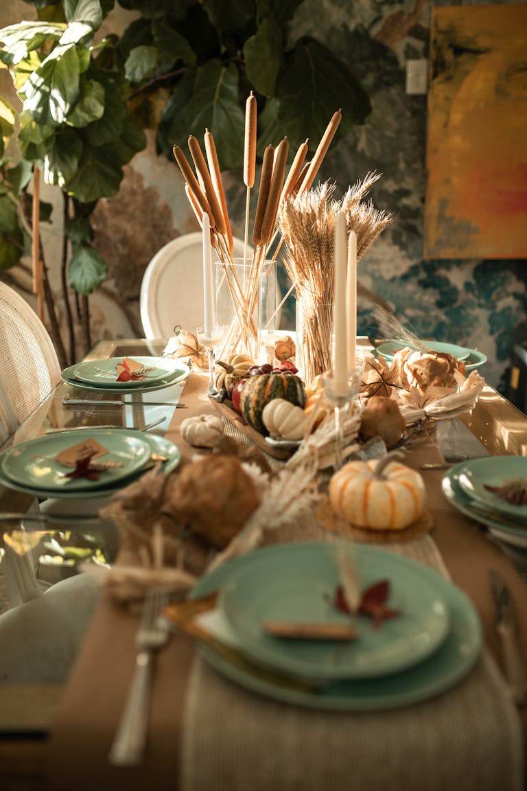 Thanksgiving Table Setting