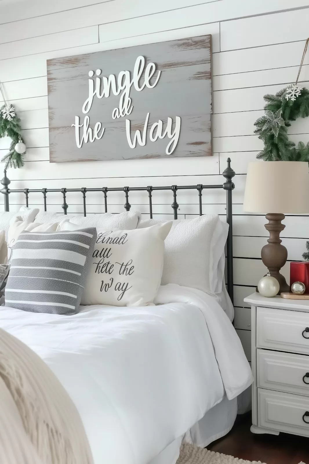 Christmas bedroom 